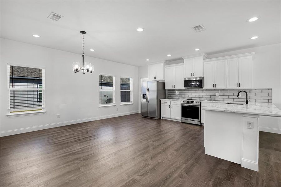 Image 30 of a home in .