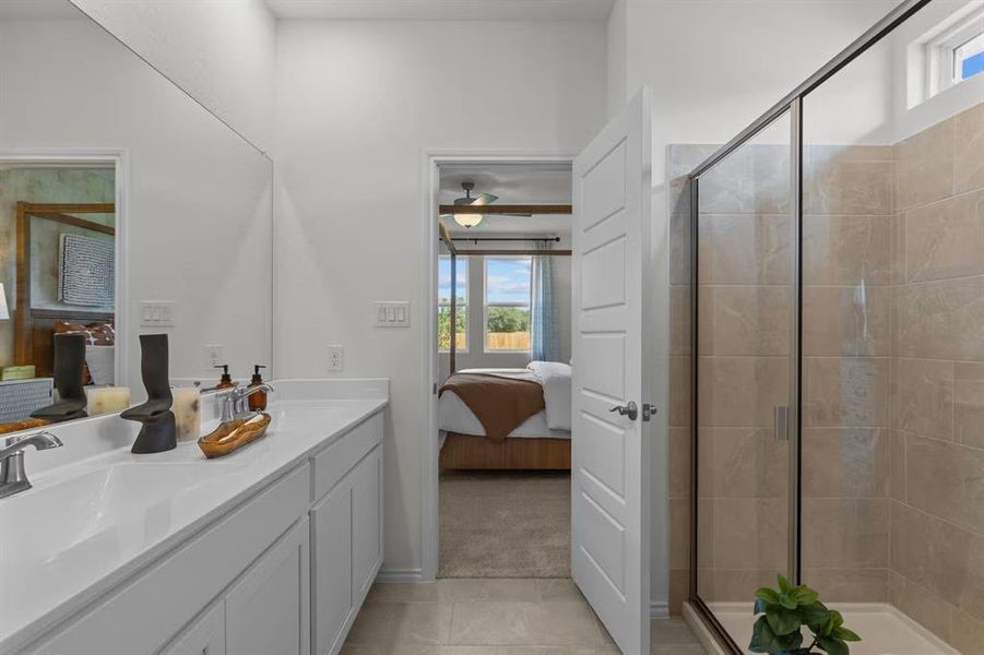 Furnished interior view inside a new home in Hannah Heights, Seguin (Image 18).