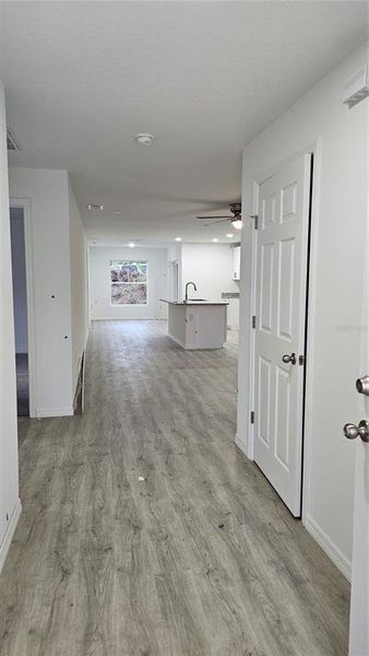 Spacious, unfurnished interior of a new home in , Haines City (Image 11).