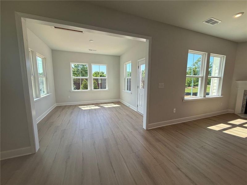 Spacious, unfurnished interior of a new home in Berkeley Mill, Cumming (Image 8).