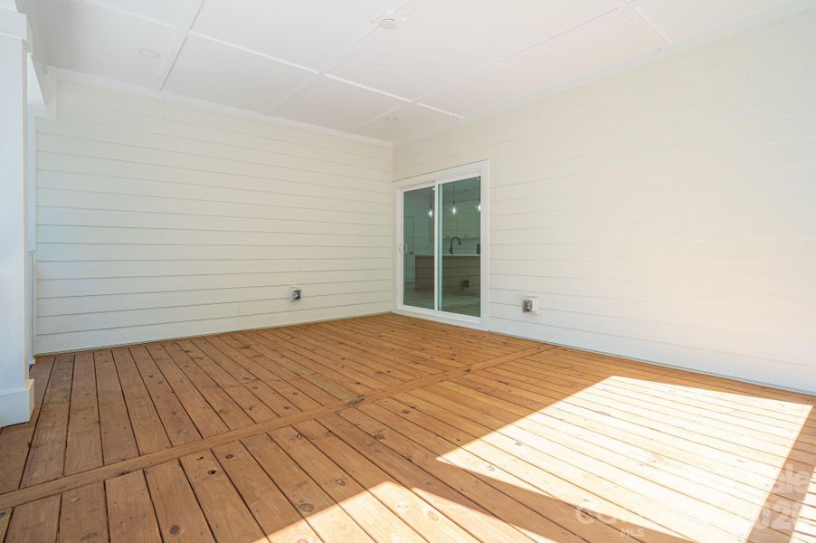 Spacious, unfurnished interior of a new home in , Bessemer City (Image 19).