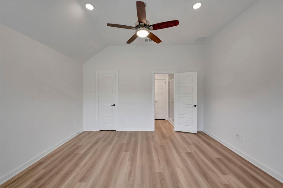 Spacious, unfurnished interior of a new home in Magnolia Ridge, Magnolia (Image 30). Spacious, unfurnished interior of a new home in Magnolia Ridge, Magnolia (Image 30).