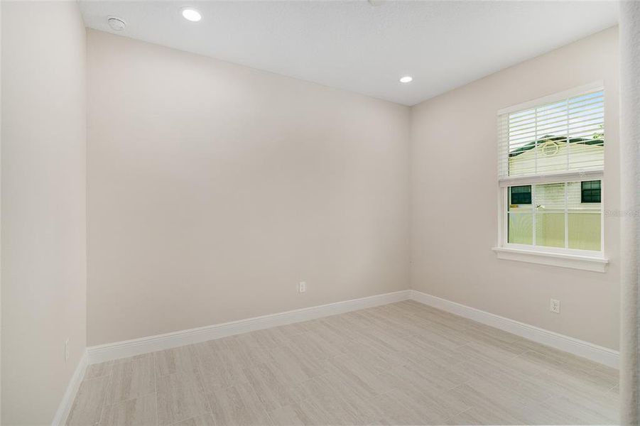 Spacious, unfurnished interior of a new home in , Summerfield (Image 29).