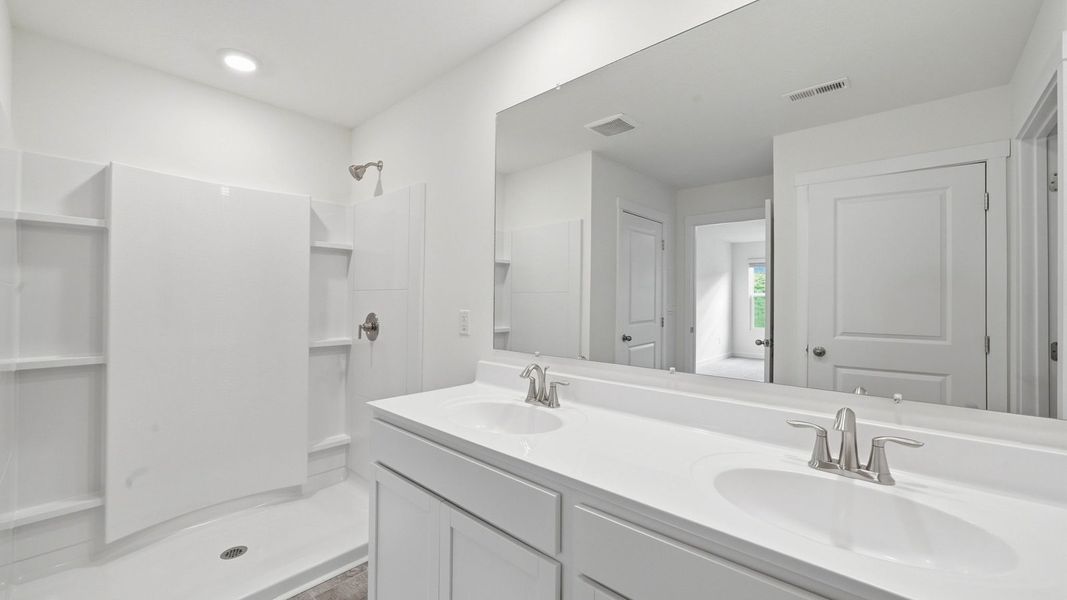 Furnished interior view inside a new home in Emory Creek, Harriman (Image 11).