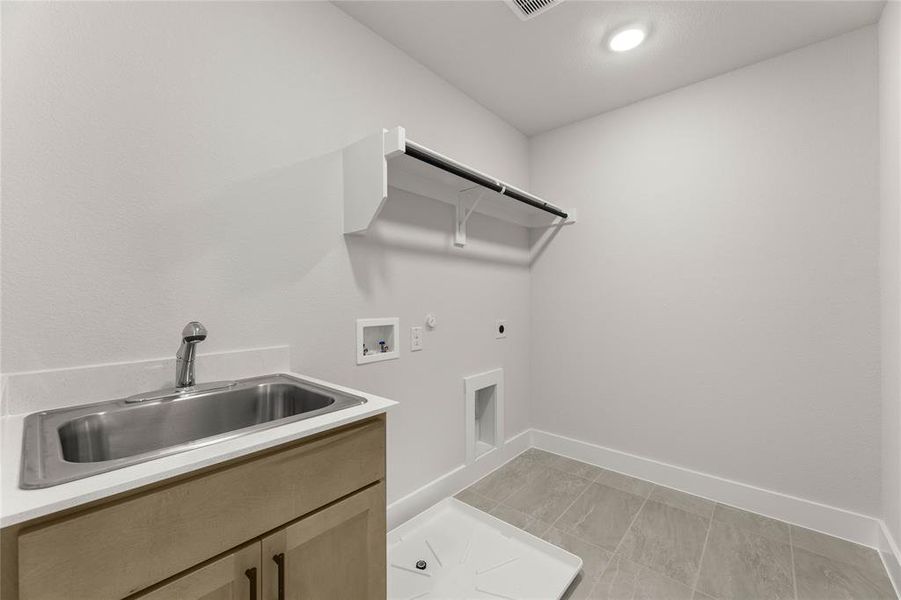 Furnished interior view inside a new home in Treeline, Justin (Image 6).