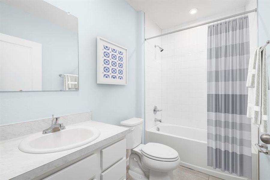 Representative furnished interior of a home built from the Alder by Ryan Homes in Terra Lago, Indiantown (Image 10).