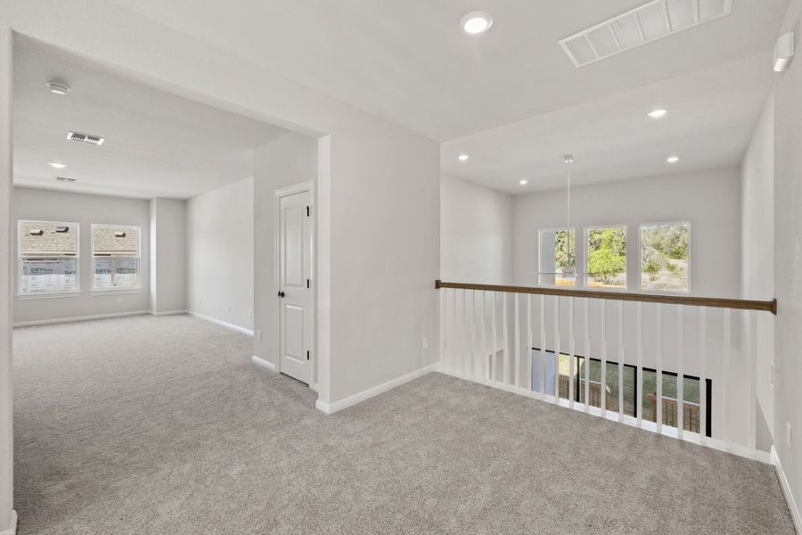 Representative unfurnished interior of a home built from the Ashlyn by Ashton Woods in Provence, Austin (Image 41).