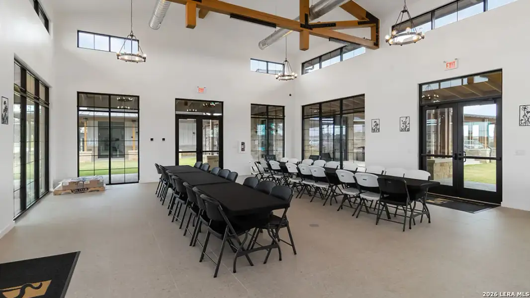 Community amenities in Brookstone Creek, San Antonio (Image 8).
