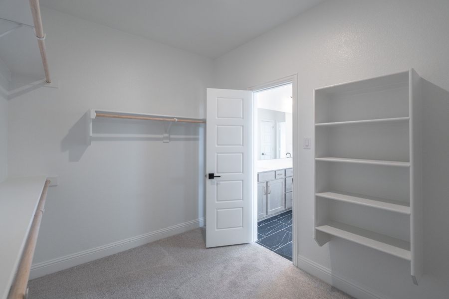 Spacious, unfurnished interior of a new home in Enclave at Legacy Hills, Celina (Image 27).