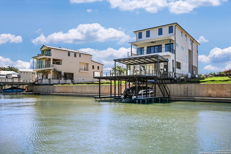 Community amenities in , Kingsland (Image 41).