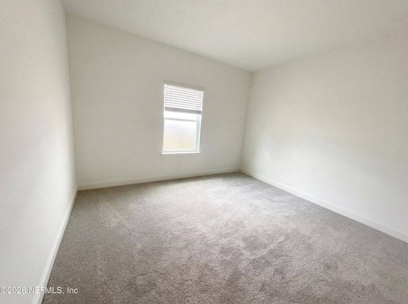 Spacious, unfurnished interior of a new home in Tributary, Yulee (Image 17).