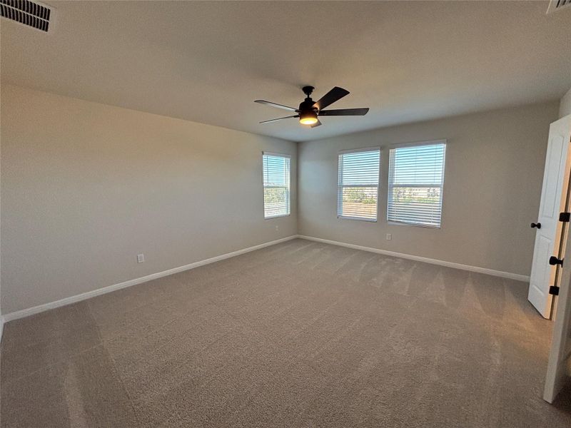 Spacious, unfurnished interior of a new home in Cannon Ranch 45s, Dripping Springs (Image 30).