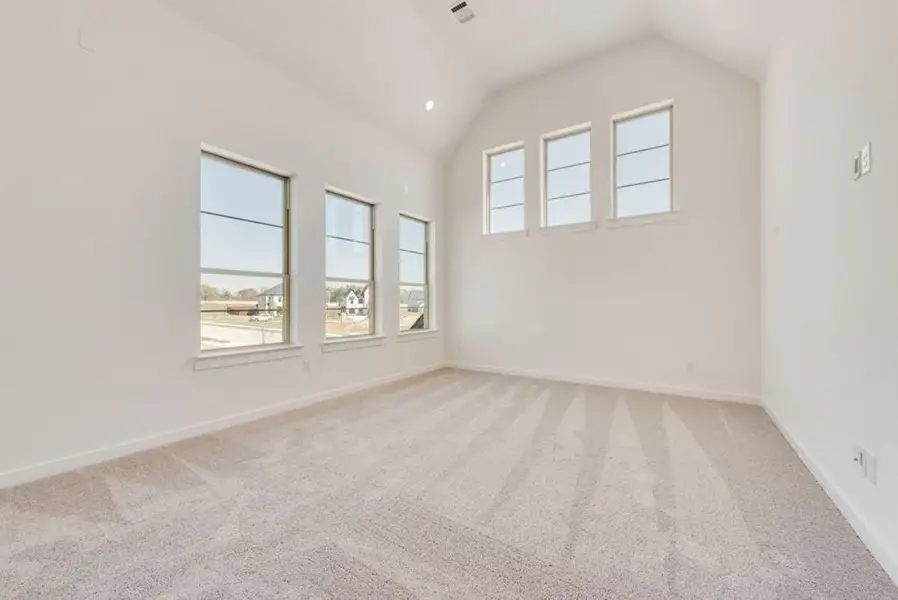 Spacious, unfurnished interior of a new home in Chatham Reserve, Providence Village (Image 30).