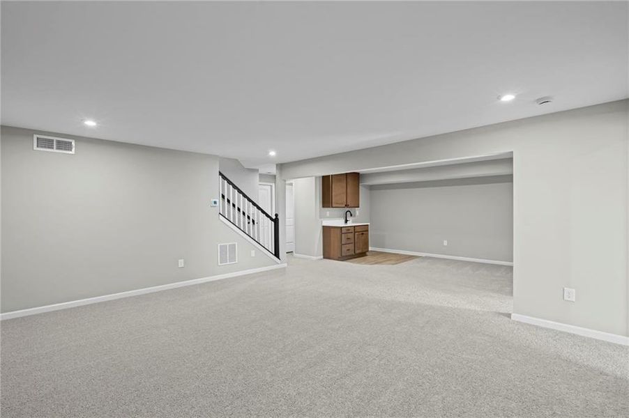 Spacious, unfurnished interior of a new home in Villas at Gold Creek, Dawsonville (Image 24).