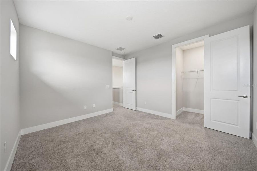 Spacious, unfurnished interior of a new home in , Wesley Chapel (Image 38).