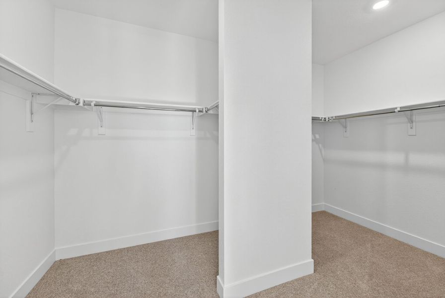 Spacious, unfurnished interior of a new home in Trailstone, Arvada (Image 21).