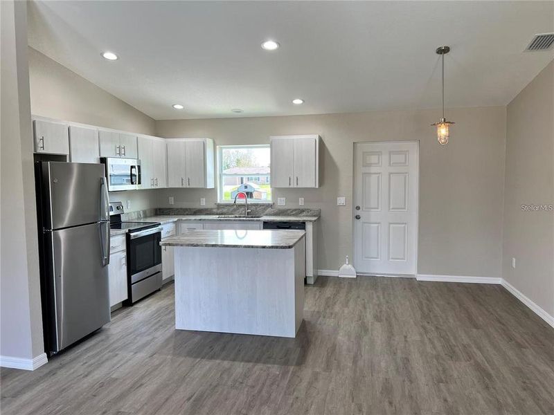 Furnished interior view inside a new home in , Arcadia (Image 5).