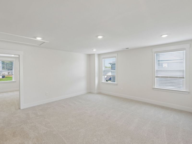 Spacious, unfurnished interior of a new home in Watkins Glen, Raleigh (Image 18). Spacious, unfurnished interior of a new home in Watkins Glen, Raleigh (Image 18).