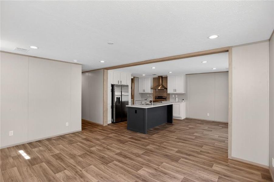Furnished interior view inside a new home in , Jasper (Image 4).