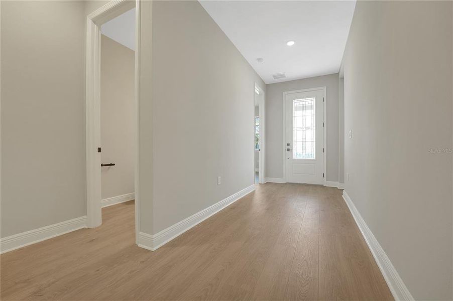 Spacious, unfurnished interior of a new home in Palms at Windermere, Windermere (Image 61). Spacious, unfurnished interior of a new home in Palms at Windermere, Windermere (Image 61).