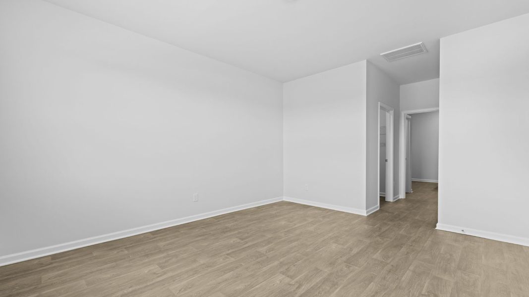Representative unfurnished interior of a home built from the ARIA by D.R. Horton in The Ranch, Holly Hill (Image 21).