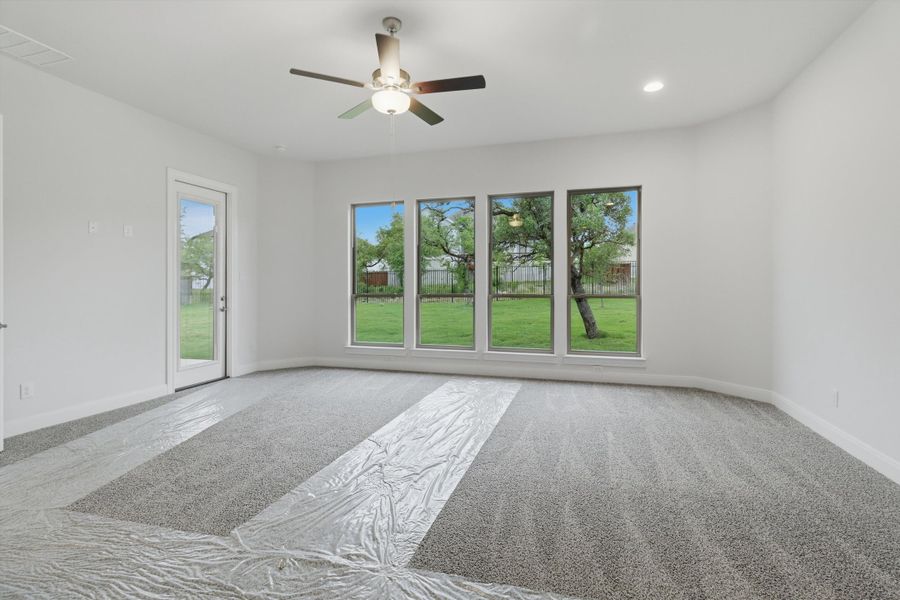 Spacious, unfurnished interior of a new home in Johnson Ranch, Bulverde (Image 28). Spacious, unfurnished interior of a new home in Johnson Ranch, Bulverde (Image 28).