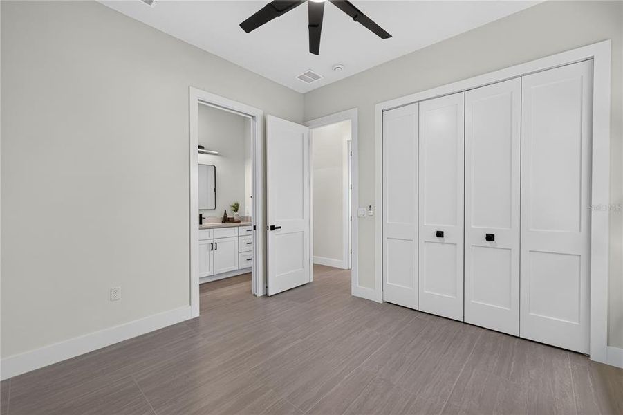 Spacious, unfurnished interior of a new home in , Port Charlotte (Image 34).