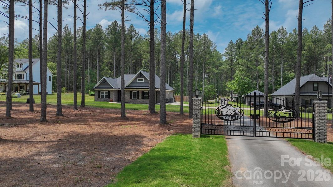 Image 36 of a home in .