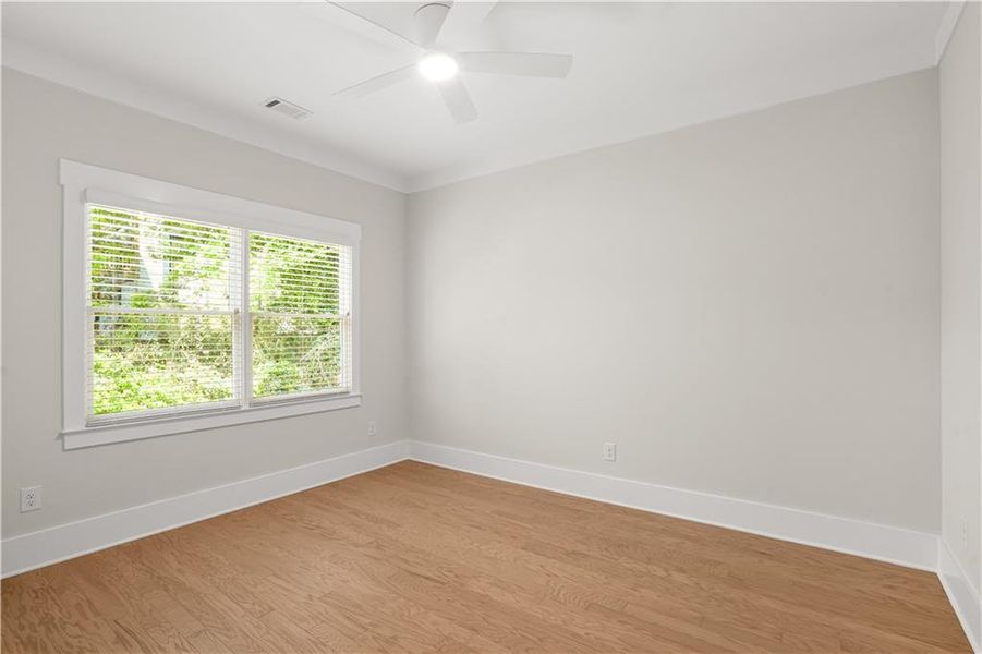 Spacious, unfurnished interior of a new home in , Scottdale (Image 25).
