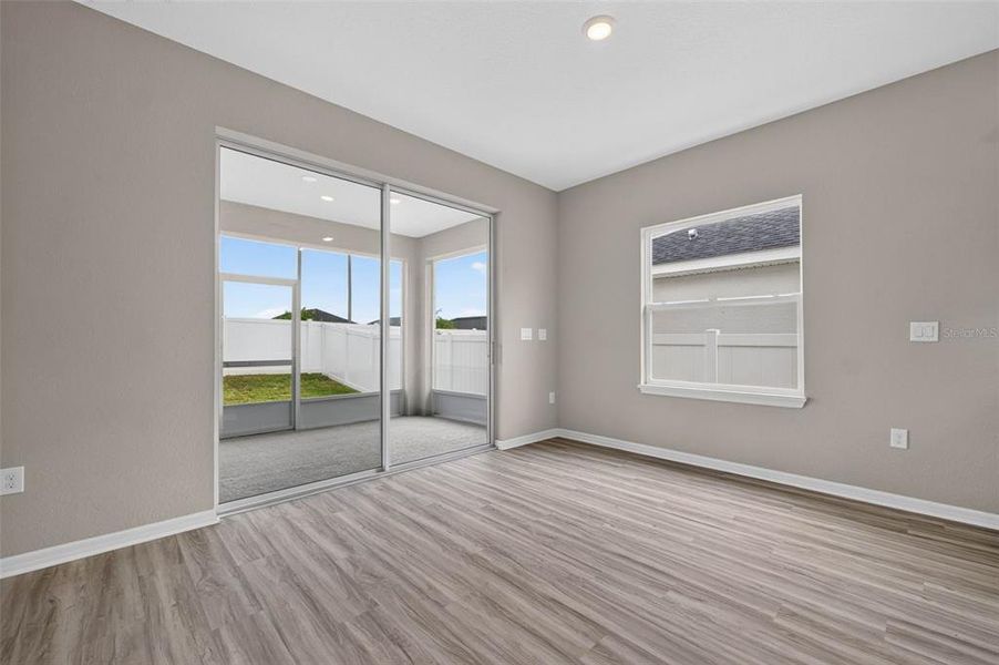 Spacious, unfurnished interior of a new home in , Davenport (Image 24).