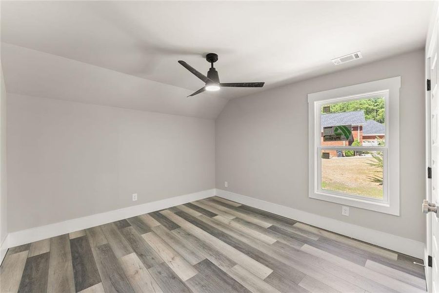 Spacious, unfurnished interior of a new home in , Gainesville (Image 31).