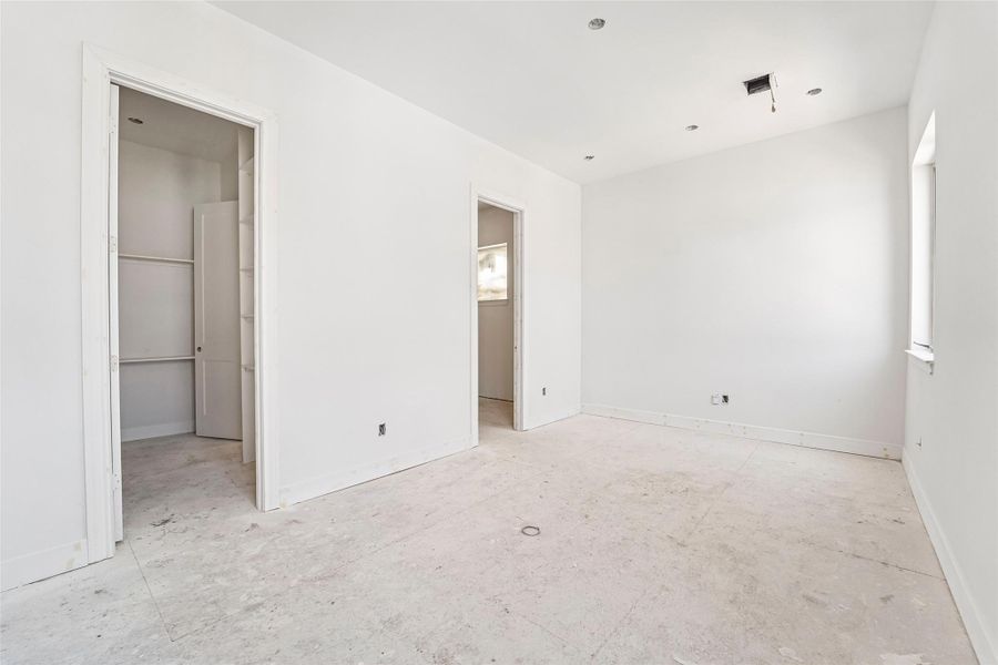 Image 44 of a home in .
