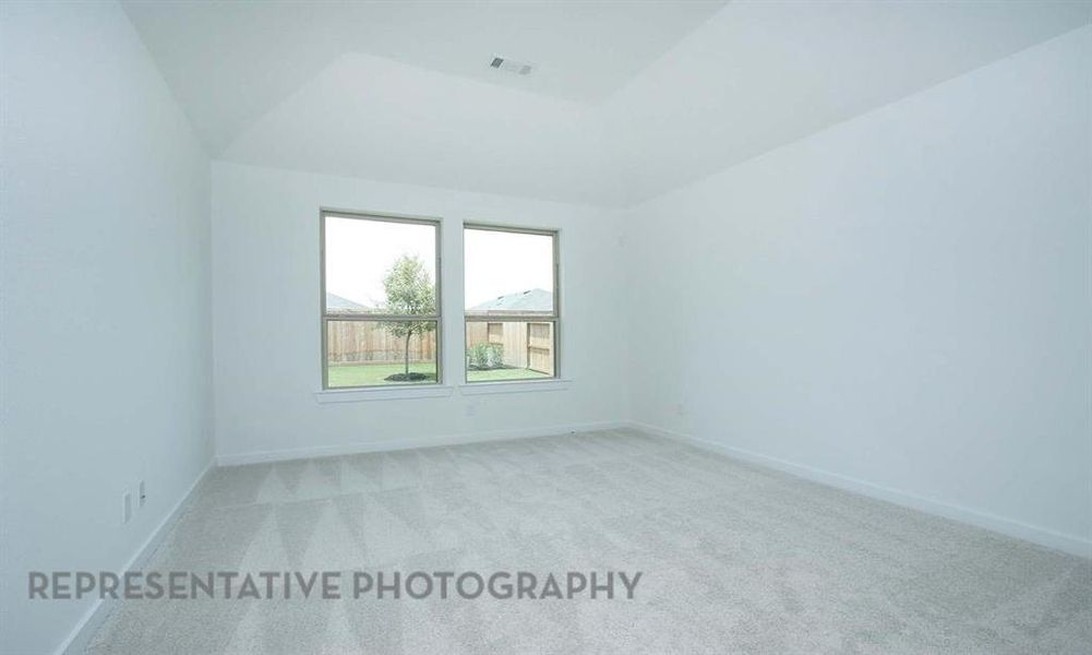 Spacious, unfurnished interior of a new home in Star Trail, Prosper (Image 19).