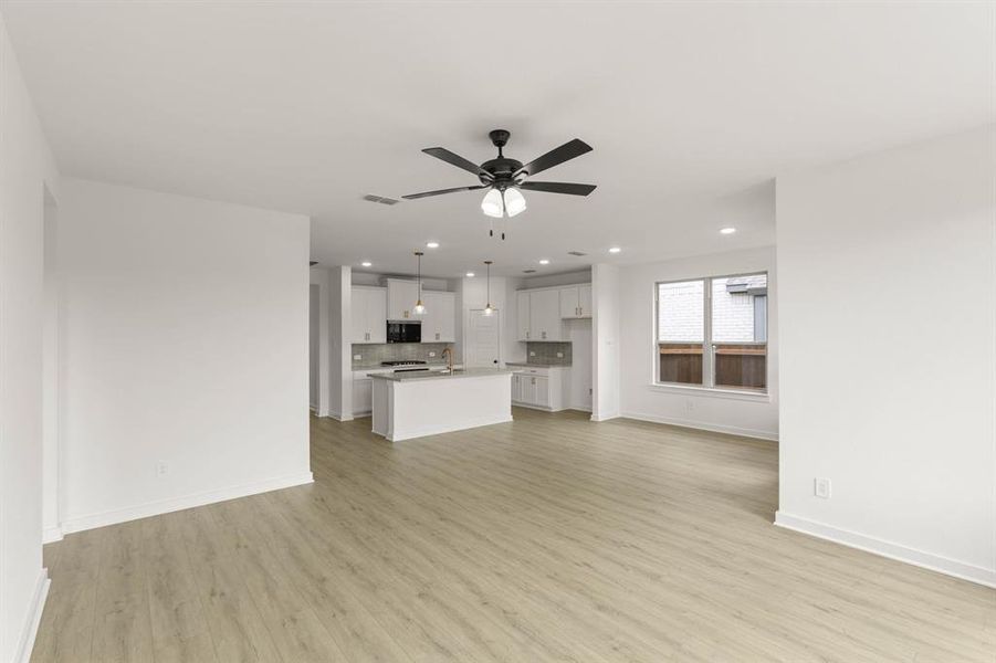 816 Alderwood-Living Room-2
