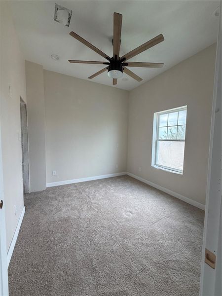 Spacious, unfurnished interior of a new home in , Galveston (Image 6).