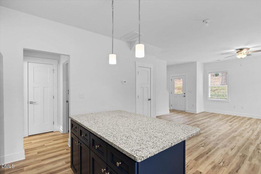 11-938 Jasmine - Open Peek Media-11