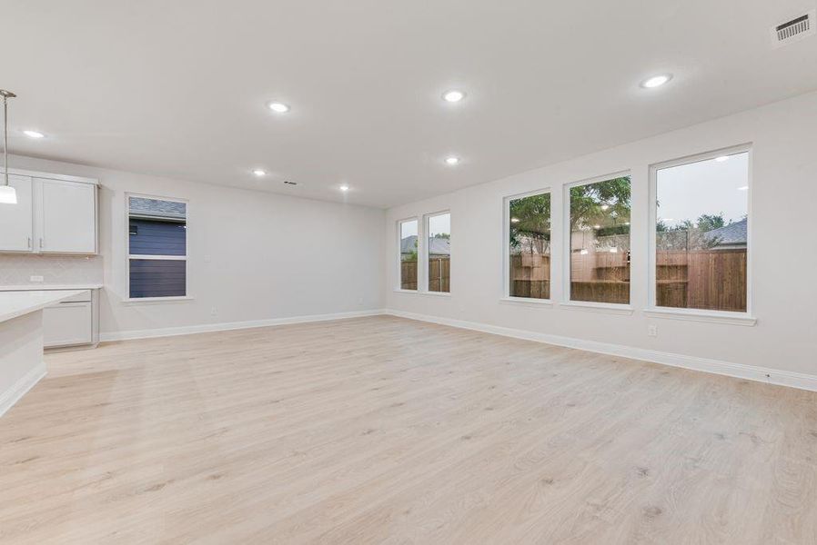 Spacious, unfurnished interior of a new home in Creekside of Crowley, Crowley (Image 30).