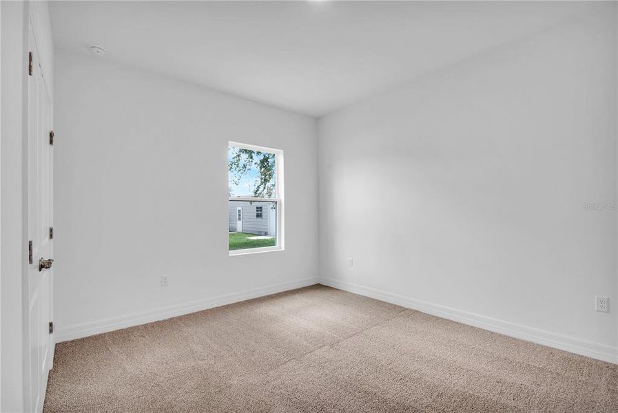 Spacious, unfurnished interior of a new home in , Ocala (Image 40).