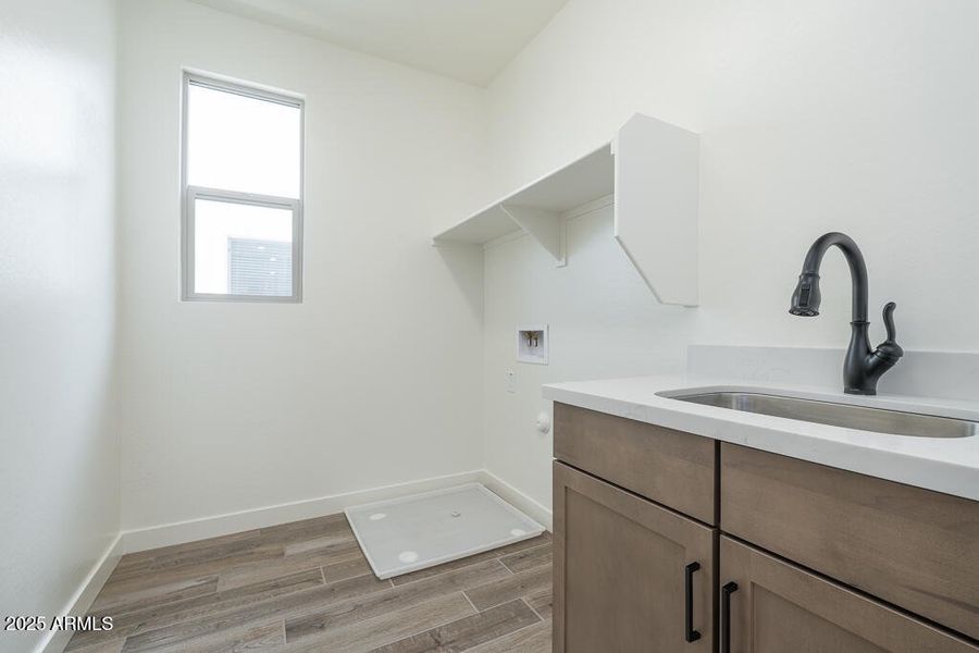 Tri Pointe Waterston Central 282 - Laund