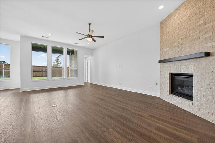 Spacious, unfurnished interior of a new home in Wildflower Ranch, Dish (Image 16).