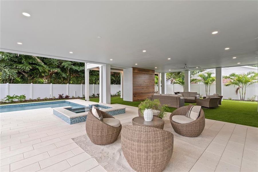 Exterior details and patio area of a home in , Tampa (Image 23).