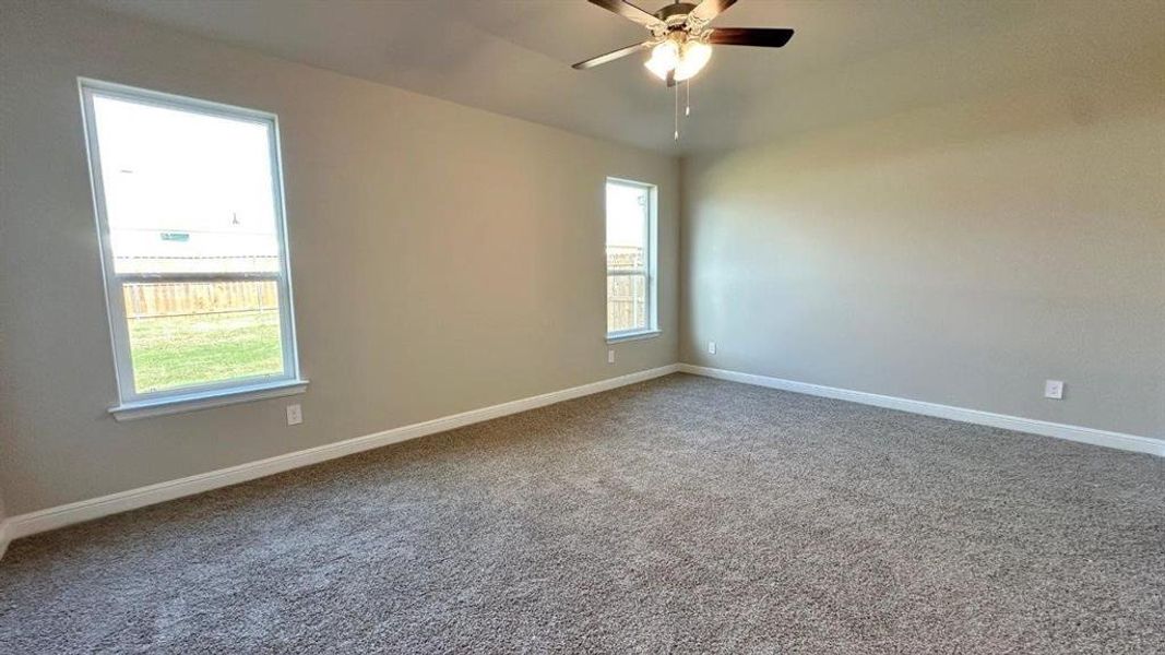 Spacious, unfurnished interior of a new home in Rock Creek Ranch, Fort Worth (Image 11). Spacious, unfurnished interior of a new home in Rock Creek Ranch, Fort Worth (Image 11).