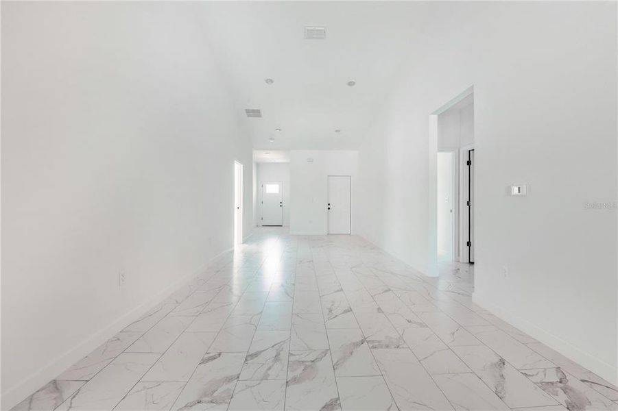 Image 22 of a home in .