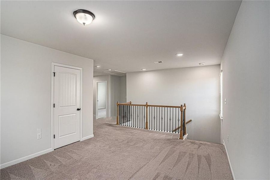 Spacious, unfurnished interior of a new home in , Hampton (Image 22).