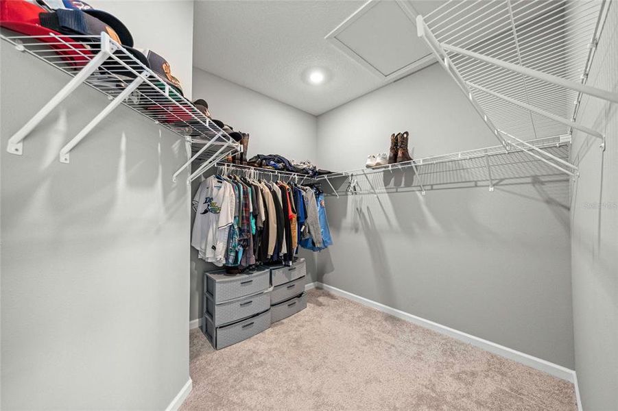 Spacious, unfurnished interior of a new home in Heath Preserve, Ocala (Image 23).