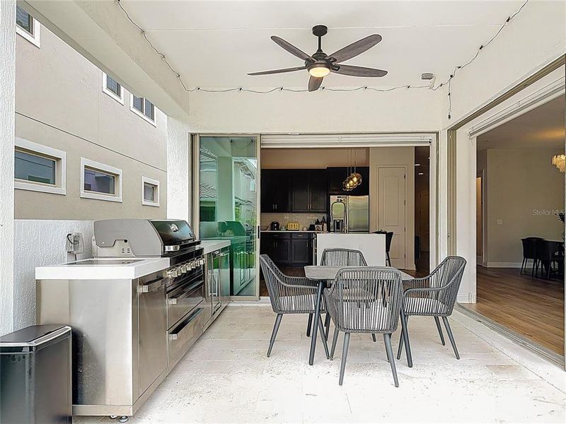 Furnished interior view inside a new home in , Orlando (Image 39).
