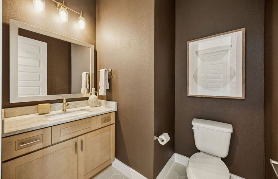 Representative furnished interior of a home built from the Gillett by Pulte Homes in Ryehill, Rosenberg (Image 49).