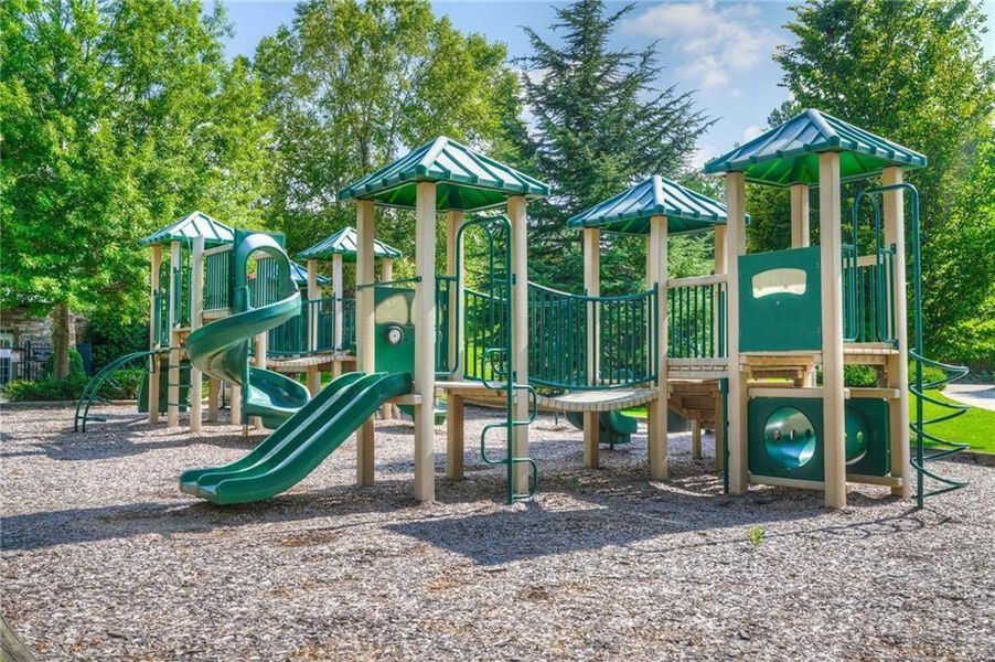 Community amenities in , Canton (Image 20).