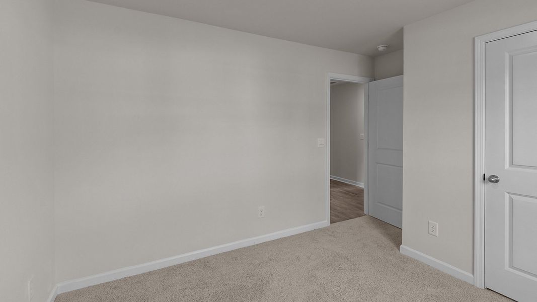 Spacious, unfurnished interior of a new home in Hobbs Farm, Ayden (Image 17).
