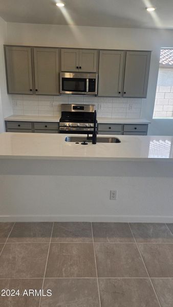 Frontera Lot 18 Kitchen 2